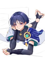 1boy aqua_sleeves armor black_bodysuit black_bridal_gauntlets black_hair black_leggings blue_cape blue_gemstone blue_pupils blunt_ends bodysuit bridal_gauntlets cape cheek_press clenched_hands closed_mouth feathers feet_up gem genshin_impact gold gold_ring hair_intakes hand_on_own_face japanese_armor japanese_clothes kimono kote kurokote layered_sleeves leggings looking_at_viewer lying male_focus mandarin_collar middle_ring on_bed on_stomach open_clothes open_kimono pillow pom_pom_(clothes) purinigax purple_eyes scaramouche_(genshin_impact) short_sleeves shoulder_peek simple_background smile solo stirrup_legwear toeless_legwear toes uneven_eyes vision_(genshin_impact) wanderer_(genshin_impact) white_background white_kimono white_sleeves yellow_feathers