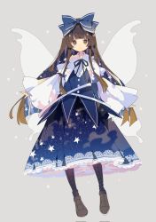 Rule 34 | 1girl, blue bow, blue dress, blunt bangs, boots, bow, brown eyes, brown footwear, brown hair, buttons, closed mouth, corrupted twitter file, dress, fairy, fairy wings, full body, grey background, hair bow, highres, long hair, long sleeves, nikorashi-ka, one-hour drawing challenge, simple background, solo, star sapphire, touhou, wide sleeves, wings
