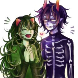 Rule 34 | 1boy, 1girl, ^ ^, alien, blank eyes, closed eyes, couple, facepaint, green hair, green shirt, heart, highres, homestuck, horns, kurloz makara, long hair, meulin leijon, open mouth, orange horns, own hands clasped, own hands together, pointy ears, purple hair, shirt, simple background, skeleton costume, smile, stitched mouth, stitches, troll (homestuck), white background, yumi (monorhapsody)