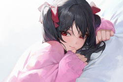 Rule 34 | 1girl, bed sheet, black hair, blush, bow, closed mouth, dutch angle, eyelashes, eyes visible through hair, hair between eyes, hair bow, lips, love live!, love live! school idol project, lying, medium hair, modare, on bed, on stomach, pink sweater, red bow, red eyes, sideways glance, simple background, sleeves past wrists, smile, solo, sweater, twintails, upper body, white background, yazawa nico