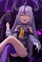 Rule 34 | 1girl, bare shoulders, fmg, grey hair, highres, hololive, horns, la+ darknesss, long hair, looking at viewer, multicolored hair, open mouth, smile, solo, streaked hair, virtual youtuber, yellow eyes
