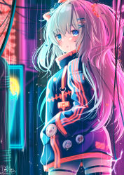 Rule 34 | 1girl, akai haato, black jacket, blonde hair, blue eyes, bow, commentary request, cowboy shot, from behind, hair between eyes, hair bow, hair ornament, hairclip, hand in pocket, heart, heart hair ornament, highres, hololive, jacket, long hair, long sleeves, looking at viewer, looking back, magowasabi, neon lights, outdoors, parted lips, rain, red bow, signature, solo, standing, thigh strap, twitter username, two side up, virtual youtuber, wet, x hair ornament