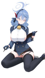 Rule 34 | 1girl, absurdres, ako (blue archive), blue archive, blue eyes, blue gloves, blue hair, breasts, gloves, highres, kuyoumi, large breasts, looking at viewer, medium breasts, simple background, smile, solo, thighhighs, underboob