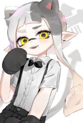 Rule 34 | 1girl, black bow, black bowtie, black gloves, black pants, bow, bowtie, collar, commentary, cosplay, earrings, gloves, grey hair, highres, inkling, inkling girl, inkling player character, jewelry, judd (splatoon), judd (splatoon) (cosplay), long hair, multicolored hair, nintendo, open mouth, pants, pointy ears, shirt, smile, solo, splatoon (series), splatoon 3, suspenders, symbol-only commentary, teeth, tentacle hair, two-tone hair, upper teeth only, white background, white collar, white hair, white shirt, yellow eyes, yomeniwan