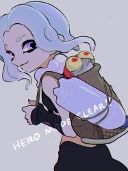 Rule 34 | 1girl, agent 3 (splatoon 3), backpack, bag, bandaged arm, bandages, black bandages, black shirt, blue hair, bottle, brown bag, closed mouth, eyebrow cut, grey background, imaikuy0, light blue hair, looking back, medium hair, nintendo, octoling, octoling girl, octoling player character, purple eyes, salmonid, shirt, simple background, sleeveless, sleeveless shirt, smallfry (splatoon), smile, splatoon (series), splatoon 3, suction cups, tentacle hair, torn clothes, torn shirt, water bottle