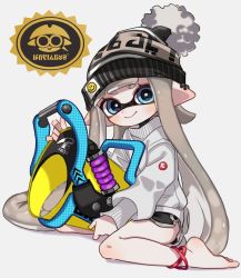 Rule 34 | 1girl, anklet, barefoot, black shorts, blue eyes, blunt bangs, blush, bobblehat, closed mouth, commentary, dolphin shorts, full body, grey background, grey hair, grey headwear, grey sweater, gym shorts, holding, holding weapon, inkling, inkling (language), inkling girl, inkling player character, jewelry, logo, long hair, long sleeves, looking at viewer, maco spl, nintendo, paint, pointy ears, short shorts, shorts, simple background, sitting, slosher (splatoon), smile, solo, splatoon (series), splatoon 2, sweater, tentacle hair, weapon