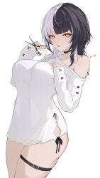 Rule 34 | 1girl, absurdres, belt, black choker, black hair, blush, breasts, choker, chyraliss, hand on own chest, heart, highres, holding, holding scissors, hololive, hololive english, large breasts, long hair, looking at viewer, multicolored hair, open mouth, scissors, shiori novella, shirt, smile, solo, split-color hair, thigh belt, thigh strap, virtual youtuber, white hair, white shirt, yellow eyes