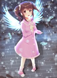Rule 34 | 1girl, absurdres, angel wings, ankle boots, arm up, blush, boots, breasts, brick floor, brown eyes, brown hair, coat, commentary request, footprints, foreshortening, from above, full body, fur-trimmed coat, fur trim, hair ornament, hair scrunchie, hand on own chest, highres, idolmaster, idolmaster cinderella girls, looking at viewer, looking up, night, ogata chieri, open mouth, outdoors, pink coat, pink footwear, scrunchie, shadow, sidelocks, small breasts, snowing, solo, standing, twintails, white scrunchie, wings, zenrei (user xkzm2774)