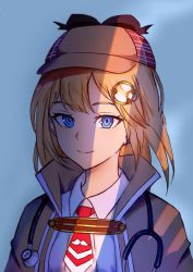 Rule 34 | 1girl, blonde hair, blue bag, blue eyes, commentary, deerstalker, english commentary, hair ornament, hairclip, hat, highres, hololive, hololive english, long hair, looking at viewer, necktie, plpiromkul, red necktie, shadow, shirt, short necktie, simple background, smile, solo, stethoscope, upper body, virtual youtuber, watson amelia, watson amelia (1st costume), white shirt, wing collar