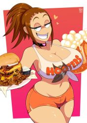 1girl alcohol andro_juniarto beer beer_mug black_choker breasts brown_hair burger cheese choker cleavage clothes_writing commentary crop_top cup curvy diner_dash dolphin_shorts drink english_commentary english_text eyelashes eyeshadow flo_(diner_dash) food front-tie_top glowing green_eyes heart holding holding_drink holding_plate hooters huge_breasts looking_at_viewer makeup meat midriff mug navel no_legwear no_nose open_mouth orange_shorts pink_background plate plump ponytail short_shorts shorts signature smile solo teeth thighs two-tone_background waitress white_background wide_hips