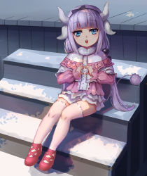 Rule 34 | 10s, 1girl, beads, blue eyes, blunt bangs, capelet, dragon girl, dragon horns, frilled capelet, frills, hair beads, hair ornament, highres, horns, kanna kamui, kobayashi-san chi no maidragon, light purple hair, looking at viewer, low twintails, sitting, solo, tail, thighhighs, twintails, white thighhighs, zyl