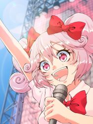Rule 34 | 1girl, :d, arm up, blurry, blurry background, bow, day, hair bow, highres, holding, holding microphone, kurusu sadako, microphone, open mouth, outdoors, pink eyes, pink hair, red bow, sakakiryou, shirt, short hair, short sleeves, short twintails, smile, solo, sweat, twintails, undead unluck, white shirt