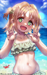 +_+ 1girl :d absurdres artist_name bare_arms bare_shoulders beach bikini blue_sky blush brown_hair cloud collarbone colored_inner_hair commentary crab dated day double_w fang frilled_bikini_top green_bikini green_eyes hair_intakes hair_ornament highres lens_flare multicolored_hair navel oka_asahi onii-chan_wa_oshimai! open_mouth orange_hair outdoors shoumoku sky smile solo stomach swimsuit twitter_username two-tone_hair two_side_up upper_body w water