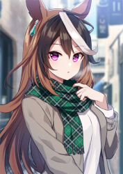 Rule 34 | 1girl, alternate costume, brown hair, brown jacket, coat, commentary request, earrings, green scarf, horse girl, jacket, jewelry, korean commentary, long hair, looking at viewer, mauve, multicolored hair, plaid, plaid scarf, purple eyes, scarf, single earring, solo, symboli rudolf (umamusume), umamusume, upper body, white coat, white hair