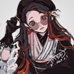 1girl black_gloves black_hair brown_hair forehead gloves gradient_hair grey_background hair_ribbon haori highres japanese_clothes kamado_nezuko kimetsu_no_yaiba kimono kishimen_hair long_hair long_sleeves looking_at_viewer multicolored_hair pink_eyes pink_kimono ribbon sash simple_background solo sunglasses very_long_hair