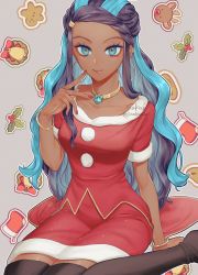 Rule 34 | 1girl, arm support, blue eyes, blue hair, bracelet, breasts, brown thighhighs, christmas, closed mouth, collar, collarbone, commentary request, creatures (company), dark-skinned female, dark skin, earclip, earrings, eyelashes, game freak, grey background, highres, hoop earrings, jewelry, long hair, looking at viewer, medium breasts, multicolored hair, nail polish, nessa (holiday 2021) (pokemon), nessa (pokemon), nintendo, official alternate costume, outline, pokemon, pokemon masters ex, purple hair, red nails, red shirt, red skirt, sakai (motomei), shirt, short sleeves, skirt, smile, solo, thighhighs, two-tone hair