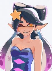 Rule 34 | 1girl, artist name, bare shoulders, black hair, bow-shaped hair, breasts, callie (splatoon), cleavage, collarbone, commentary, dress, earrings, english commentary, gradient hair, highres, hoop earrings, inkling, jewelry, long hair, multicolored hair, nintendo, one eye closed, pink hair, pointy ears, purple dress, seatha, simple background, smile, solo, splatoon (series), splatoon 3, star-shaped pupils, star (symbol), strapless, strapless dress, symbol-shaped pupils, teeth, tentacle hair, two-tone hair, upper body, white background
