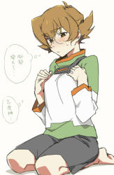 Rule 34 | 1girl, barefoot, blush, breasts, brown eyes, brown hair, catgirl0926, chinese text, glasses, hyakujuu-ou golion, pidge gunderson, seiza, short hair, shorts, sitting, solo, sweatdrop, thought bubble, translation request, voltron: legendary defender, voltron (series)