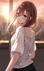 Rule 34 | 1girl, absurdres, back, black skirt, bloom, blue eyes, blurry, blurry background, blush, brown hair, cityscape, closed mouth, commentary, eyelashes, from side, go-toubun no hanayome, hair between eyes, hair over one eye, highres, indoors, lips, long hair, looking at viewer, looking back, nakano miku, orange sky, raikun raikun, shirt, short sleeves, skirt, sky, smile, standing, straight hair, sunset, upper body, white shirt, wind, wind lift, window