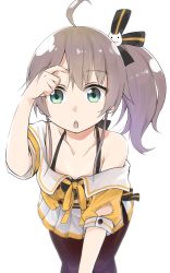 Rule 34 | 1girl, ahoge, bare shoulders, blurry, blurry background, blush, brown hair, collarbone, depth of field, giren, green eyes, hair between eyes, highres, hololive, leaning forward, looking at viewer, natsuiro matsuri, natsuiro matsuri (1st costume), off shoulder, open mouth, ribbon, side ponytail, simple background, solo, virtual youtuber, white background