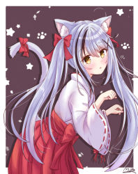 Rule 34 | 1girl, animal ears, blush, cat ears, cat girl, cat tail, commentary request, hair between eyes, head tilt, japanese clothes, long hair, long sleeves, looking at viewer, m ko (maxft2), miko, multicolored hair, original, parted lips, paw pose, ribbon, ribbon-trimmed sleeves, ribbon trim, sidelocks, silver hair, simple background, solo, streaked hair, tail, tail ornament, tail ribbon, twintails, two-tone hair, wide sleeves, yellow eyes