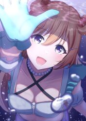 1girl :d absurdres aqua_gloves bandeau blush breasts brown_hair cleavage daydream_mermaid frilled_bandeau from_above gloves hair_between_eyes hair_horns hair_ornament hairclip highres konoe_kanata large_breasts long_hair looking_at_viewer love_live! love_live!_nijigasaki_high_school_idol_club love_live!_nijigasaki_high_school_idol_club_kanketsu-hen midriff ninben_(ninben_2892) official_alternate_costume open_mouth purple_eyes smile solo white_bandeau