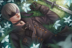 Rule 34 | 1boy, artist name, bad id, bad pixiv id, black blindfold, black gloves, black shirt, blindfold, blurry, commentary, depth of field, english commentary, flower, from above, gloves, grass, grey hair, long sleeves, lying, male focus, nier (series), nier:automata, on back, shiro-hane, shirt, solo, sword, weapon, white flower, 9s (nier:automata)
