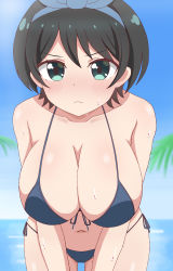 1girl :&lt; absurdres bent_over bikini black_hair blue_bikini blue_hairband blue_ribbon blush breasts cleavage collarbone front-tie_bikini_top front-tie_top green_eyes hairband highres kanojo_okarishimasu large_breasts looking_at_viewer midriff navel poa_mellhen ribbon sarashina_ruka short_hair side-tie_bikini_bottom solo swimsuit tree water wet