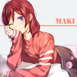 Rule 34 | 1girl, artist name, bad id, bad pixiv id, bed sheet, character name, chi zu crazy, grey background, hair between eyes, looking at viewer, love live!, love live! school idol project, lying, nishikino maki, on stomach, one eye closed, purple theme, red hair, red shirt, shirt, short hair, solo, swept bangs, under covers