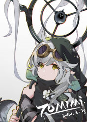 Rule 34 | 1girl, absurdres, ahoge, arknights, character name, crocodilian tail, dated, goggles, goggles on head, grey background, highres, holding, holding staff, hood, long hair, pointy ears, siguma (13238772100), silver hair, solo, staff, tail, tomimi (arknights), upper body, yellow eyes