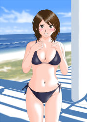 Rule 34 | 1girl, amagami, bare shoulders, beach, bikini, black bikini, blush, breasts, brown eyes, brown hair, cleavage, highres, keisuke (0320030103200301), navel, side-tie bikini bottom, smile, solo, string bikini, swimsuit, takahashi maya, thigh gap, thighs