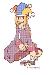 1girl 2000s_(style) bad_id black_eyes blonde_hair blue_hat brown_thighhighs commentary_request cross cross_necklace dated_commentary dress full_body hair_between_eyes hat jester_cap jewelry juliet_sleeves korean_commentary korean_text long_hair long_sleeves looking_at_viewer lowres monster_gogo necklace official_art open_mouth pointy_ears pom_pom_(clothes) priest_(ragnarok_online) puffy_sleeves purple_dress purple_footwear ragnarok_online red_hat seiza shoes simple_background sitting solo thighhighs translation_request white_background yellow_hat