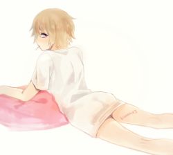 Rule 34 | 10s, 1girl, ass, back, blonde hair, blush, bottomless, candy, eyelashes, food, kneepits, lollipop, looking at viewer, lying, mouth hold, on stomach, osano rui, pillow, profile, purple eyes, shirt, short hair, short sleeves, simple background, solo, t-shirt, tsukumo kaname, twitter username, white background, world trigger