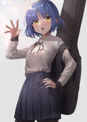 Rule 34 | 1girl, absurdres, bass guitar, black ribbon, black thighhighs, blue hair, blue skirt, blunt bangs, blush, bocchi the rock!, cable tie, collared shirt, commentary request, cowboy shot, grey background, guitar case, hair ornament, hairclip, hand on own hip, highres, holding case, instrument, instrument case, light, light particles, long sleeves, looking at viewer, mimi (mimi ganbaruzo), mole, mole under eye, neck ribbon, open mouth, pantyhose, pleated skirt, ribbon, shirt, short hair, sidelocks, skirt, solo, standing, thighhighs, waving, white shirt, yamada ryo, yellow eyes