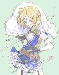 1girl blonde_hair blue_eyes cape crown curly_hair female_focus fire_emblem fire_emblem_warriors green_background holding holding_sword holding_weapon kizuki_miki lianna_(fire_emblem) nintendo short_hair simple_background skirt smile solo sword weapon