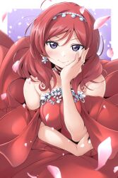 1girl kirisaki_reina looking_at_viewer love_live! nishikino_maki purple_eyes red_hair smile solo