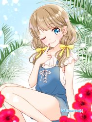 Rule 34 | 1girl, blue eyes, blush, bow, closed mouth, dress, finger to mouth, flower, hair bow, light brown hair, looking to the side, low twintails, mewkledreamy, nail polish, one eye closed, palm tree, red flower, sitting, sky, sleeveless, smile, tiramisu651, tree, tsukishima maira, twintails