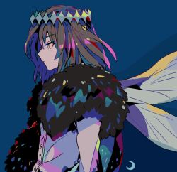 Rule 34 | 1boy, arthropod boy, blue background, cape, collared shirt, crown, diamond hairband, dragonfly wings, fate/grand order, fate (series), from side, fur-trimmed cape, fur trim, grey hair, insect wings, looking to the side, male focus, medium hair, mizuki tsukimori, oberon (fate), oberon (third ascension) (fate), profile, shirt, simple background, solo, upper body, wings