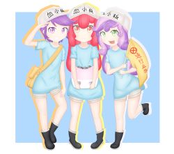 Rule 34 | 10s, 3girls, apple bloom, blue background, boots, child, cosplay, cutie mark crusaders, flag, full body, green eyes, grin, hat, hataraku saibou, holding, holding flag, multicolored hair, multiple girls, my little pony, open mouth, oversized clothes, pink hair, platelet (hataraku saibou) (cosplay), purple eyes, purple hair, red eyes, red hair, scootaloo, shirt, shorts, simple background, smile, standing, standing on one leg, sweetie belle, t-shirt