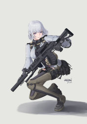 Rule 34 | 1girl, absurdres, ammunition belt, ammunition pouch, artist name, black gloves, boots, breasts, brown footwear, dated, defy (girls&#039; frontline), full body, girls&#039; frontline, gloves, gun, hair ornament, hairclip, highres, holding, holding gun, holding weapon, kalashnikov rifle, large breasts, light machine gun, looking at viewer, machine gun, on one knee, open mouth, parted lips, pouch, purple eyes, rpk-16, rpk-16 (girls&#039; frontline), short hair, silver hair, simple background, smile, solo, tactical clothes, teeth, thigh boots, thighhighs, violetcreed, weapon