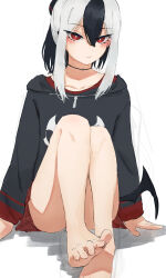 1girl absurdres ass barefoot black_hair black_hoodie black_wings blue_archive closed_mouth demon_wings grey_hair hair_between_eyes highres hood hood_down hoodie kayoko_(blue_archive) long_hair long_sleeves looking_at_viewer multicolored_hair red_eyes red_skirt simple_background single_wing sketch skirt solo toes white_background wings y4mori_gekko