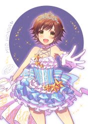 Rule 34 | 1girl, :d, bare shoulders, blue dress, breasts, brown hair, character name, cleavage, dress, finger counting, gloves, honda mio, idolmaster, idolmaster cinderella girls, ittokyu, layered dress, looking at viewer, medium breasts, open mouth, outstretched arm, pleated dress, short hair, signature, smile, solo, tiara, white gloves, yellow eyes