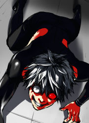 Rule 34 | 10s, 1boy, all fours, blood, blood on face, crazy eyes, crazy smile, grey eyes, grin, heterochromia, kaneki ken, looking at viewer, male focus, mismatched sclera, nail polish, red eyes, shiromi (ringo), skin tight, smile, solo, tokyo ghoul, white hair