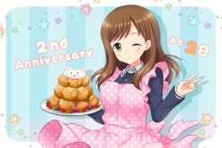 Rule 34 | 1girl, alternative girls, apron, blueberry, blush, breasts, cream puff, food, food on face, fruit, green eyes, highres, hirose koharu, holding, holding plate, large breasts, light brown hair, long hair, long sleeves, looking at viewer, official art, one eye closed, pink apron, plate, polka dot, polka dot apron, raspberry, smile, v
