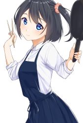 Rule 34 | 1girl, apron, black hair, blue apron, blue eyes, blue skirt, breasts, brown scrunchie, chopsticks, closed mouth, collared shirt, commentary request, dress shirt, frying pan, hair between eyes, hair ornament, hair scrunchie, highres, holding, holding chopsticks, looking at viewer, one side up, original, pleated skirt, scrunchie, shirt, short hair, simple background, skirt, small breasts, smile, solo, suzunari shizuku, white background, white shirt, yuki arare