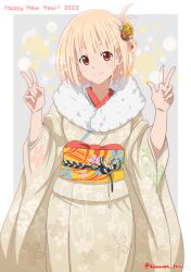 1girl absurdres blonde_hair floral_print happy_new_year highres japanese_clothes kimono lycoris_recoil new_year nishikigi_chisato obi red_eyes sash short_hair signature smile solo takemura-san_(zrxv2445) v w