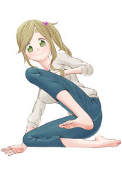 Rule 34 | 1girl, barefoot, blonde hair, commentary request, easy (aqk7bdqt), fang, green eyes, hair bobbles, hair ornament, inuyama aoi, long hair, long sleeves, side ponytail, skin fang, smile, soles, solo, thick eyebrows, yurucamp