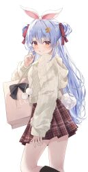 1girl animal_ears bag black_bow blue_hair blush bow cardigan carrot_hair_ornament fake_animal_ears fake_tail food-themed_hair_ornament grin hair_ornament hair_ribbon highres hikimayu hololive leg_up light_blue_hair long_hair long_sleeves looking_at_viewer omichi_1219 parted_lips plaid_clothes plaid_skirt pleated_skirt rabbit_ears rabbit_tail red_eyes red_ribbon red_skirt ribbon shopping_bag short_eyebrows simple_background skirt smile solo tail thick_eyebrows usada_pekora very_long_hair virtual_youtuber white_background white_cardigan