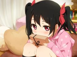 Rule 34 | 10s, 1girl, black hair, blush, bow, box, covering own mouth, gift, gift box, hair bow, hair ribbon, hood, hoodie, jpeg artifacts, kneehighs, looking at viewer, love live!, love live! school idol project, ogipote, red eyes, ribbon, short hair, short twintails, sitting, socks, solo, twintails, yazawa nico