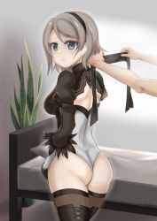 Rule 34 | 1girl, ass, back, back cutout, blindfold, blue eyes, blush, boots, breasts, brown hair, clothing cutout, cosplay, from behind, gloves, hairband, kame kame happa, leotard, looking back, love live!, love live! sunshine!!, nier (series), nier:automata, pout, shiny clothes, shiny skin, short hair, sideboob, solo, thigh boots, thighhighs, watanabe you, 2b (nier:automata), 2b (nier:automata) (cosplay)